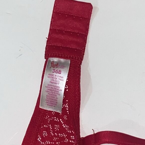 4/$30 Flirtitude Red Lace Trim Bra Intimates Size 36B - Picture 8 of 9